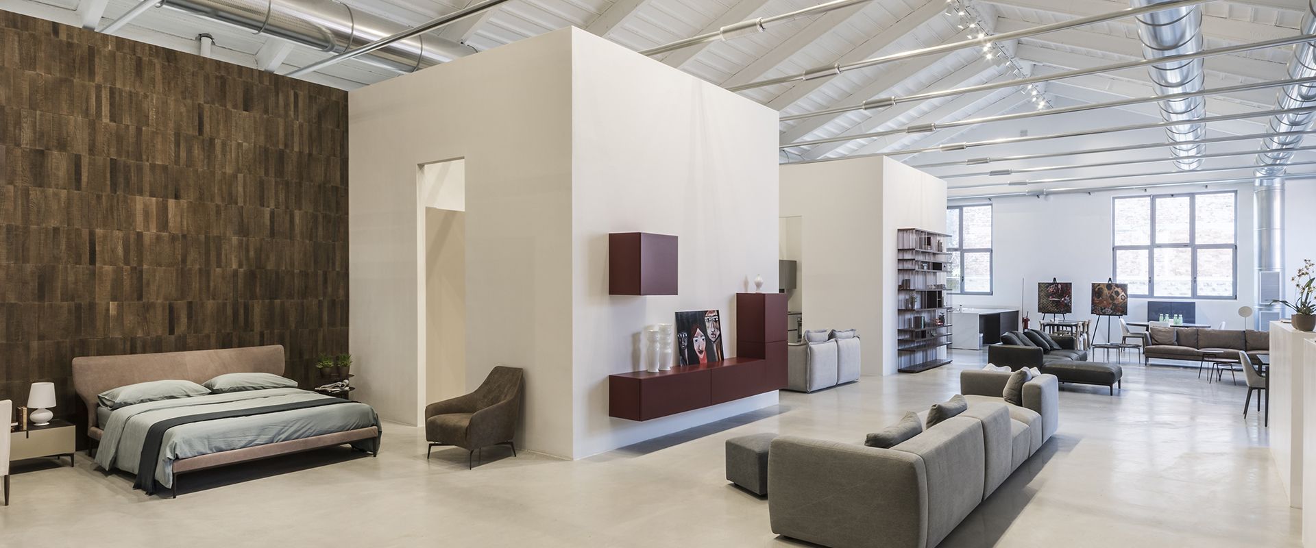 Showroom R10 – Design Sharing Space