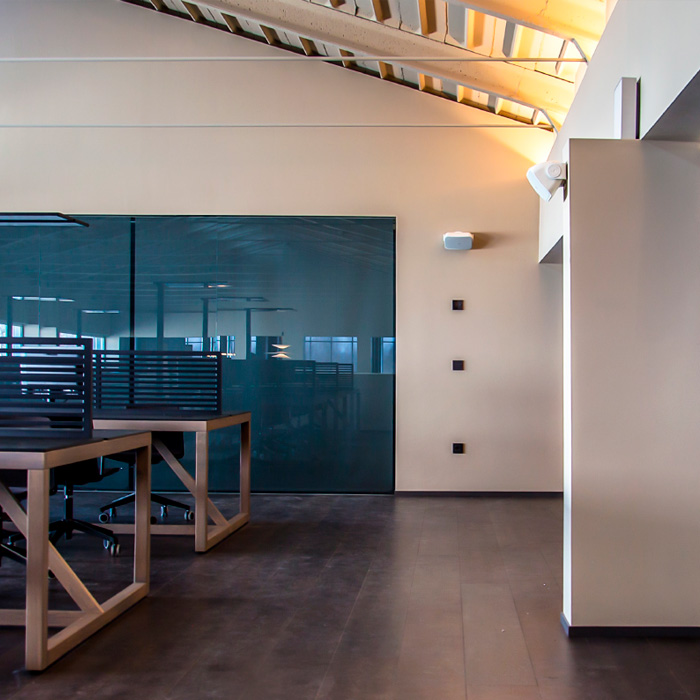 Ekinex Commercial Showroom Mobile