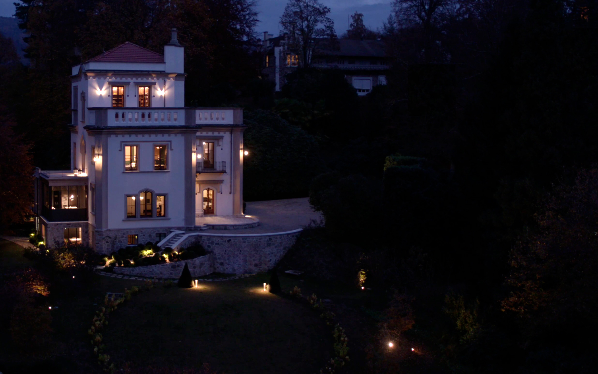 Lighting Management and Dimming