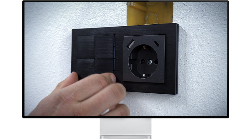 71 'NF Series Installation - Pushbutton with thermostat and socket point for 2-fold plate