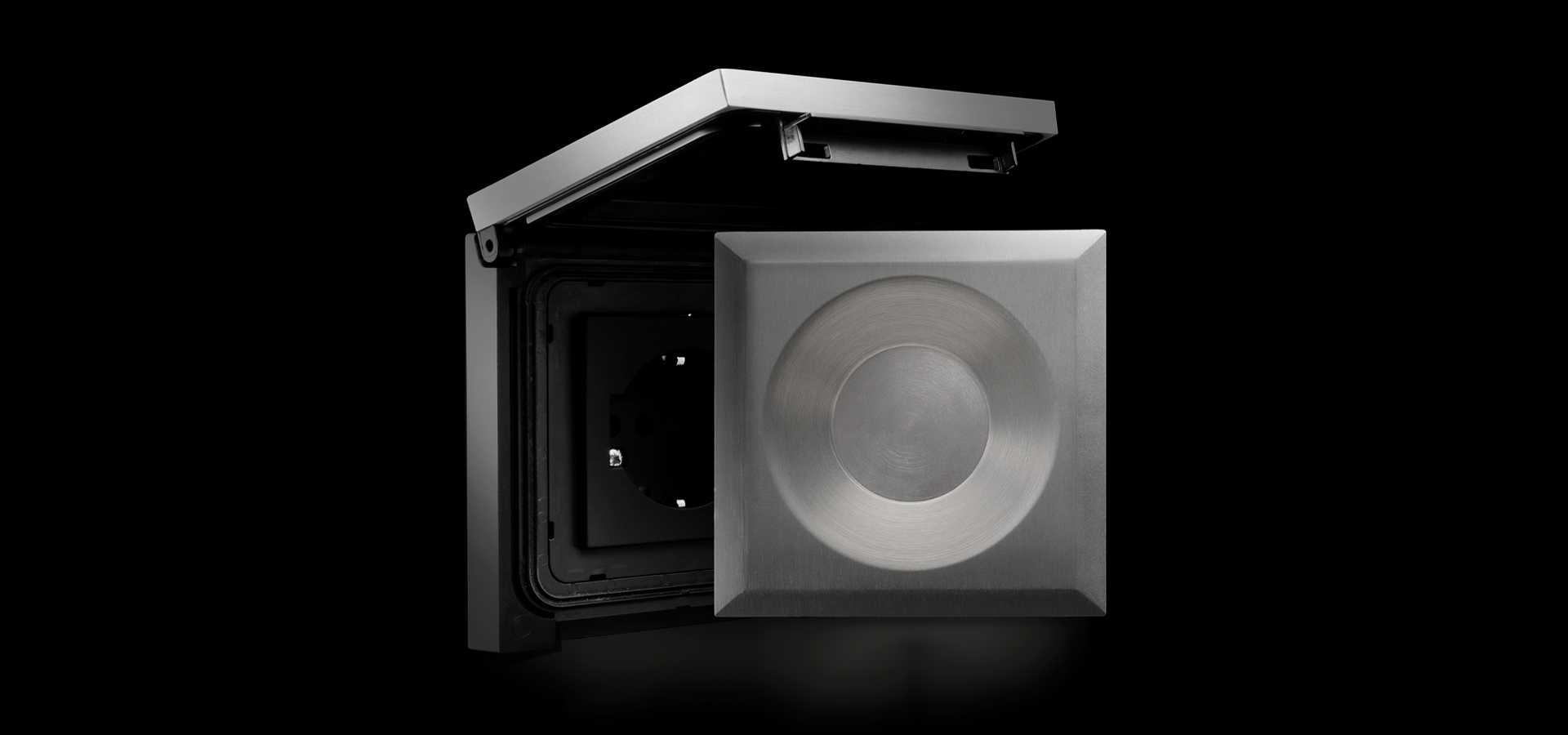 Ekinex ERA waterproof socket
