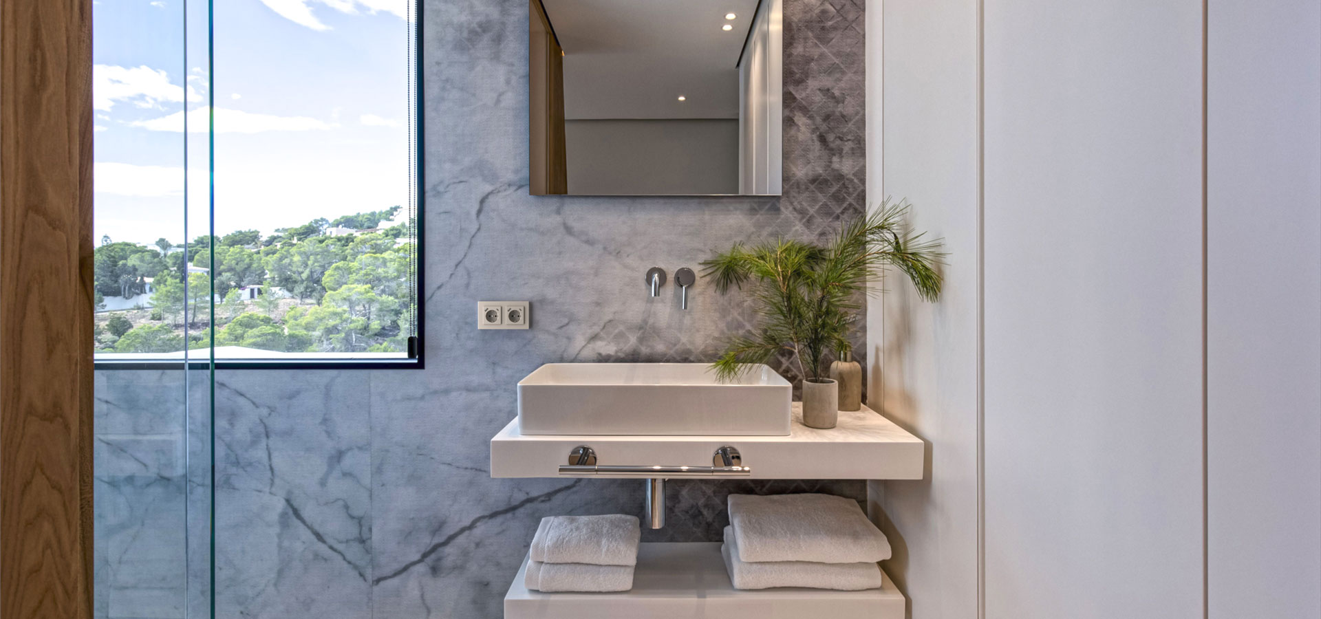 FF Double Schuko Socket Application