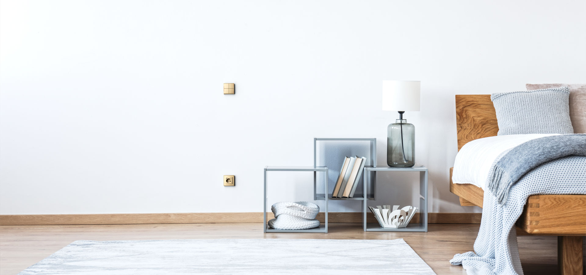 FF Form Italian Socket and USB Bedside Application