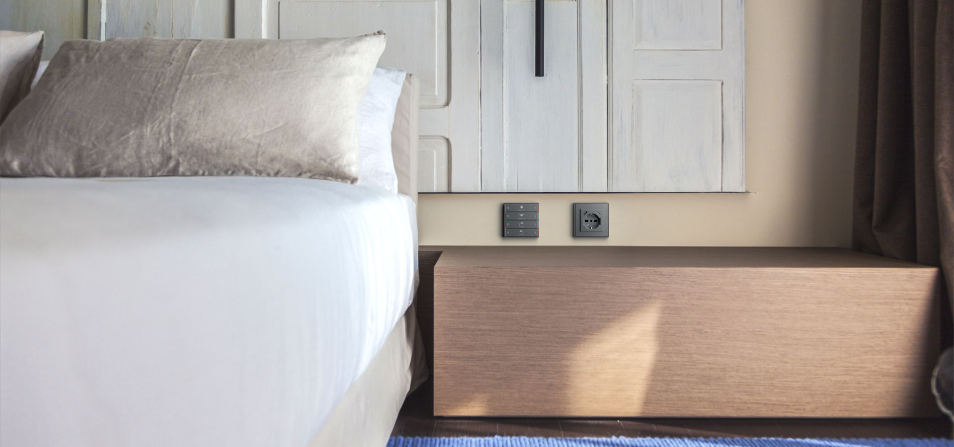 FF Series Italian Socket and USB Charger